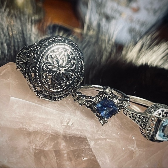 Jewelry - Intricate Silver and Blue Gemstone Rings 925